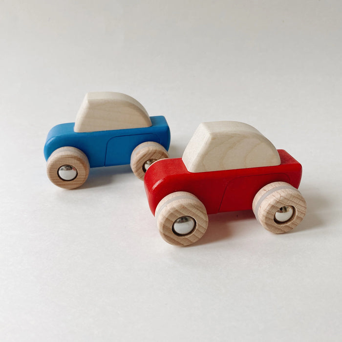 Bajo Pull-back Car