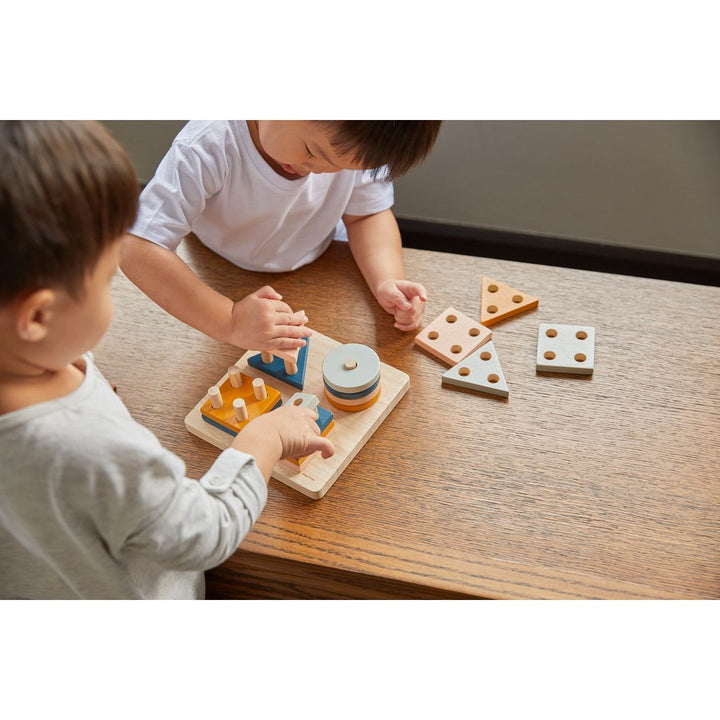 Plan Toys Geometric Sorting Board - Orchard