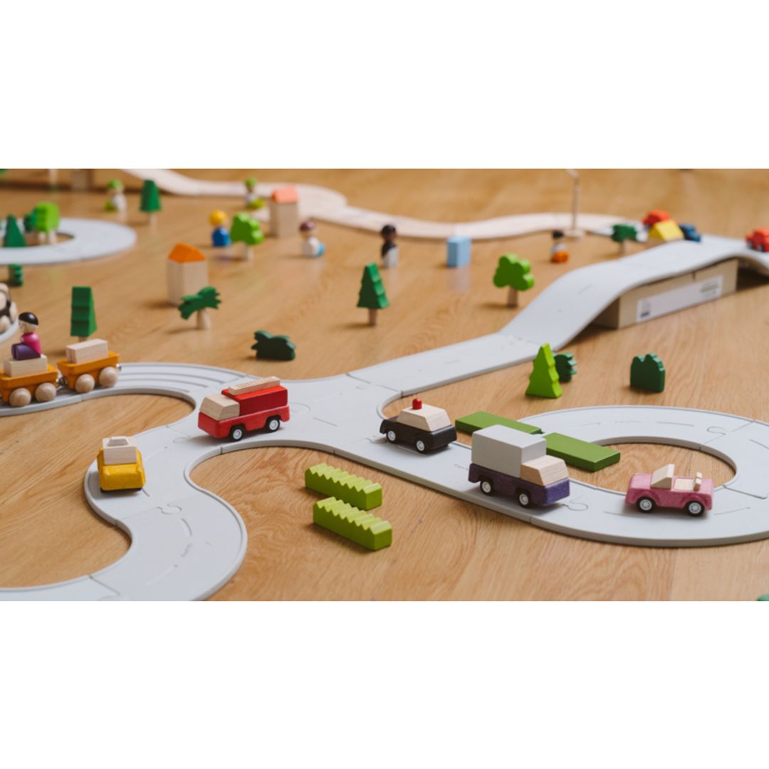Plan Toys Purple Delivery Truck