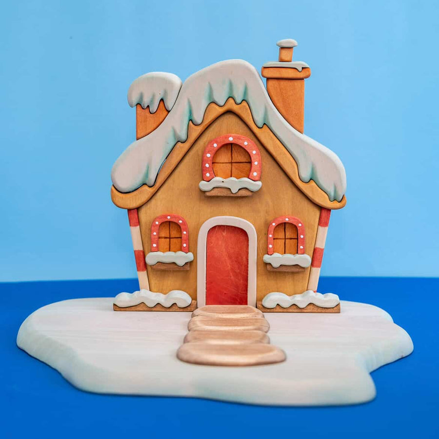 Mako Christmas House with Stand, snowy base and stepping-stone path