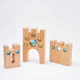 Bauspiel Small Fairytale Castle gate with a large blue gem, star insets and two keyhole walls · view 5