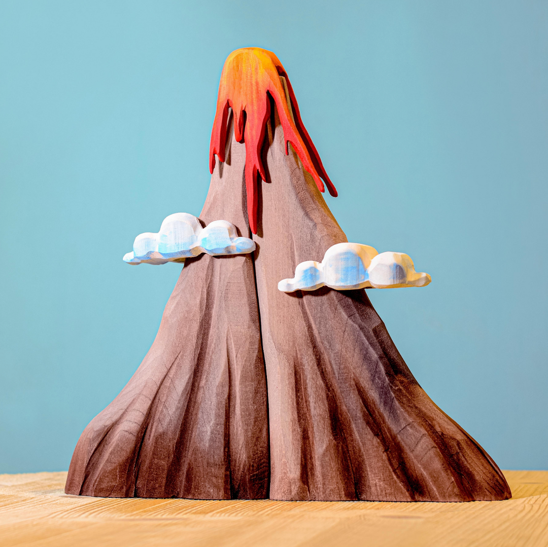 Bumbu Volcano, Lava and Clouds