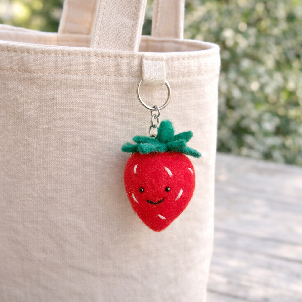 Felt Veggie Keychain - Strawberry