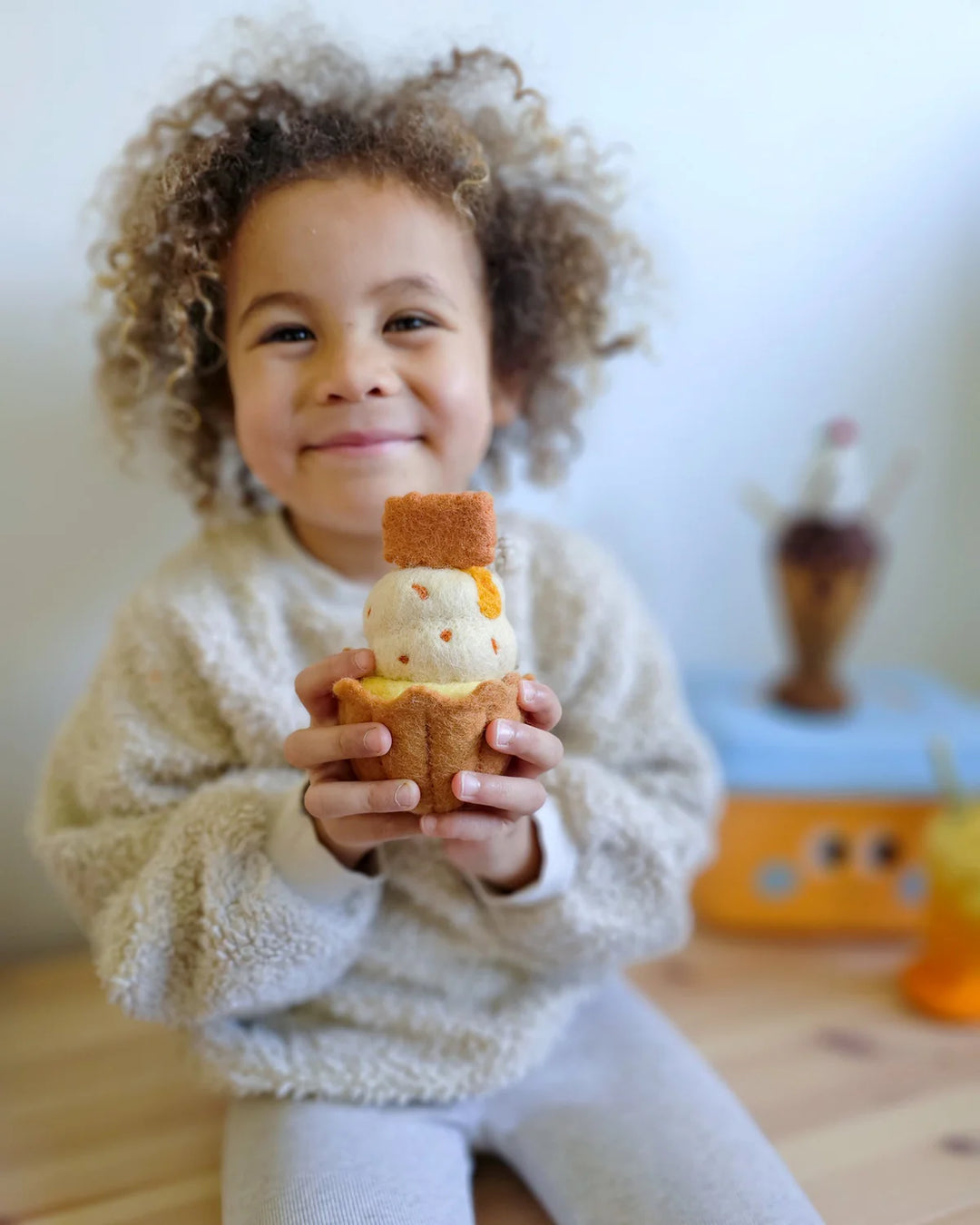 Felt Giant Caramelised Biscuit Cupcake