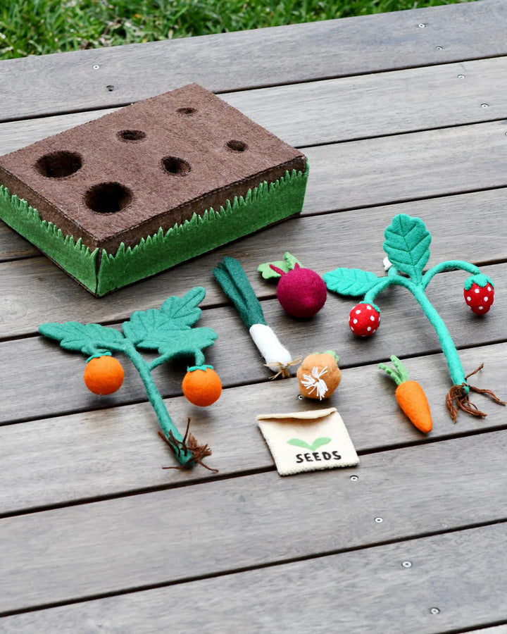 Felt Garden Planter Box with Plants and Vegetables