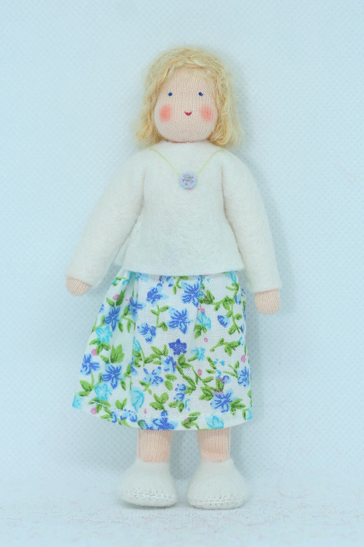 Mother Doll, Fair Skin, Blonde Hair