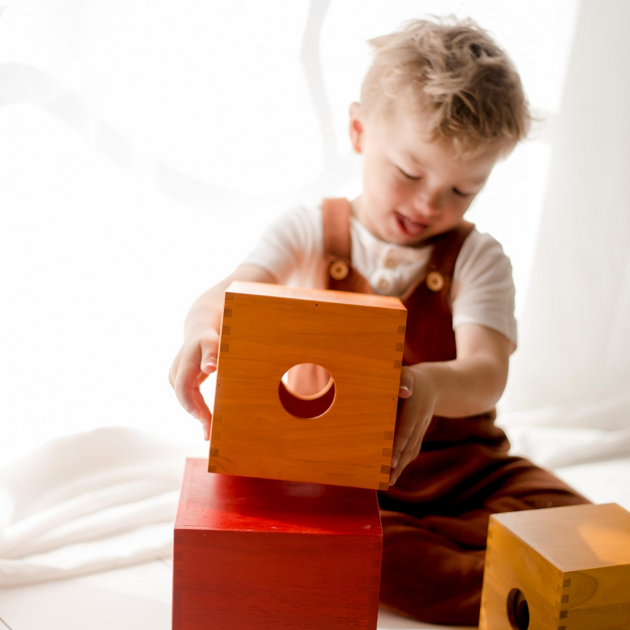 Q Toys Rainbow Nesting Boxes
