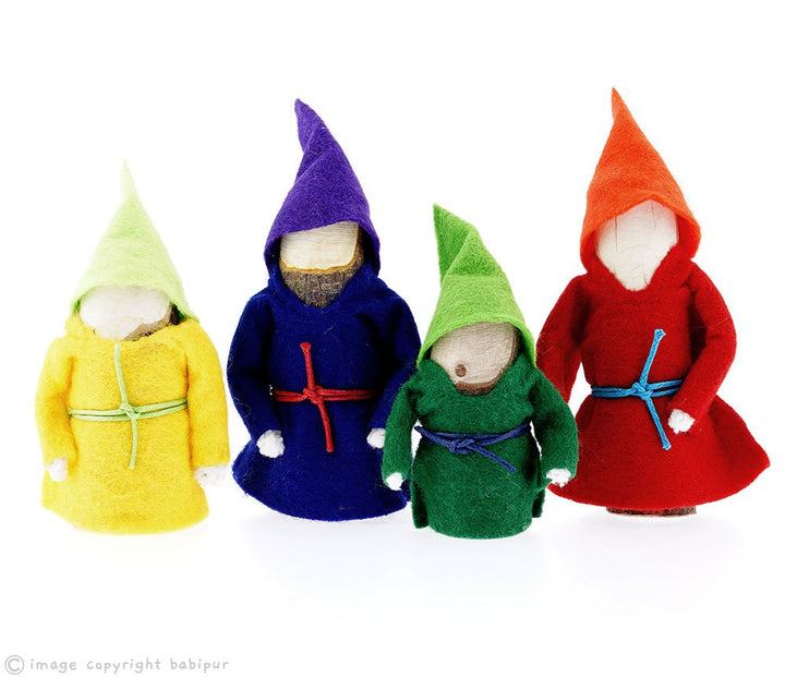 Magic Wood Branch Family of Four