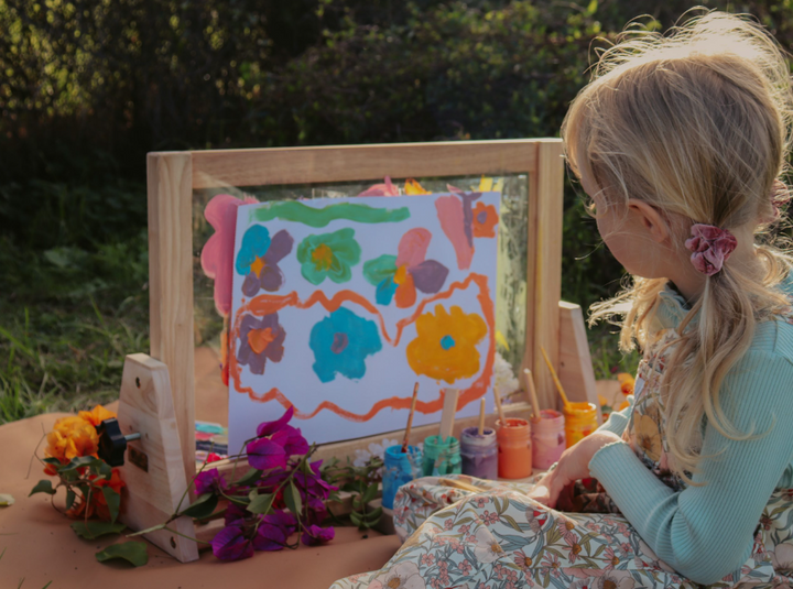 Q Toys 4 in 1 Table Easel