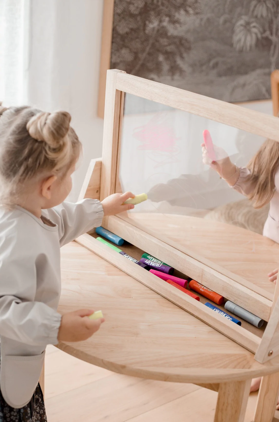 Q Toys 4 in 1 Table Easel