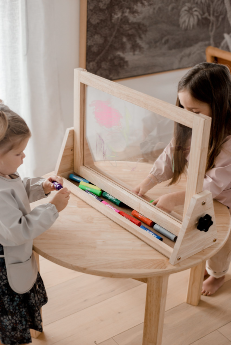 Q Toys 4 in 1 Table Easel